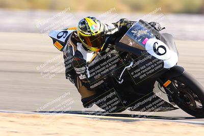 media/Feb-12-2022-SoCal Trackdays (Sat) [[3b21b94a56]]/Turn 11 Inside (155pm)/